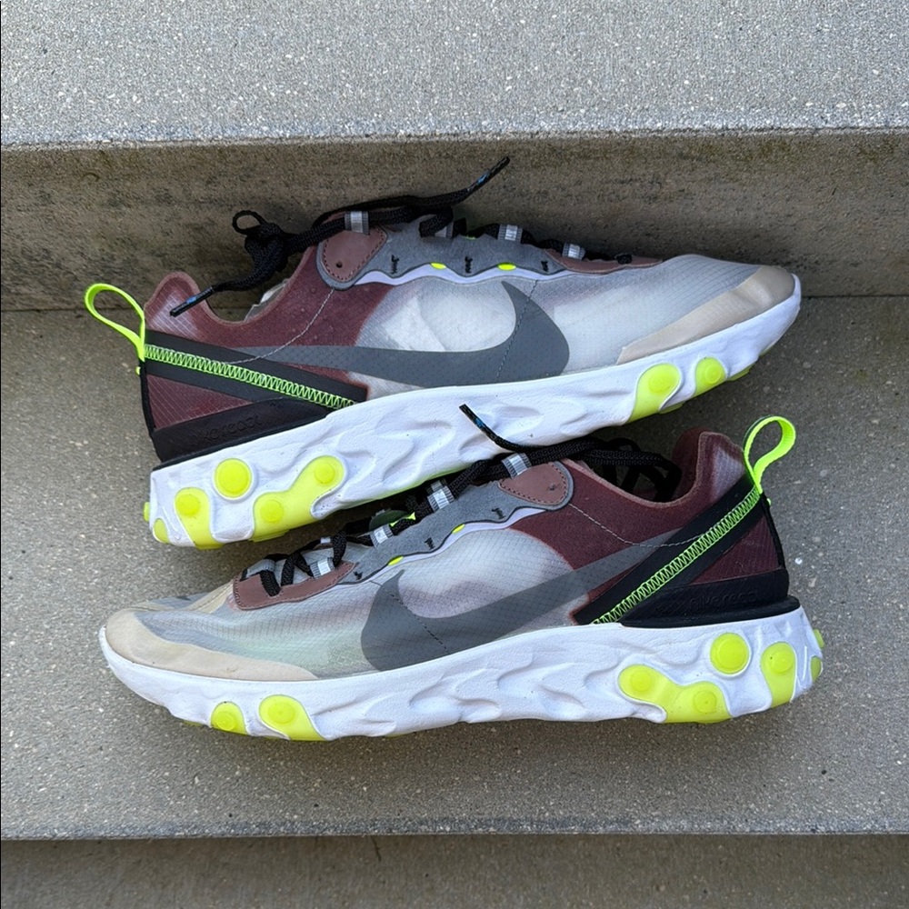 Nike Element React 87